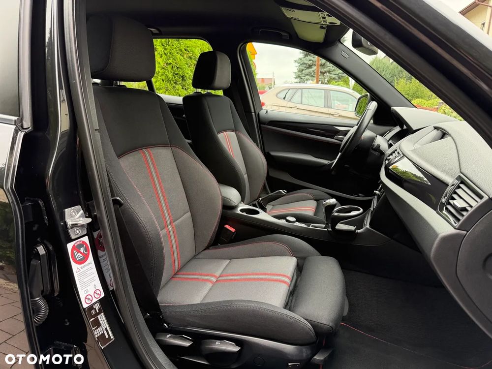 BMW X1 xDrive20d Sport Line - 24