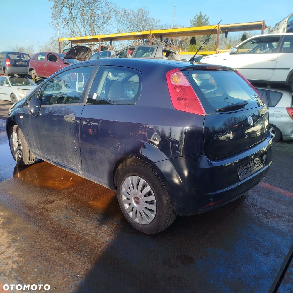 Fiat Grande Punto  na części . - 8