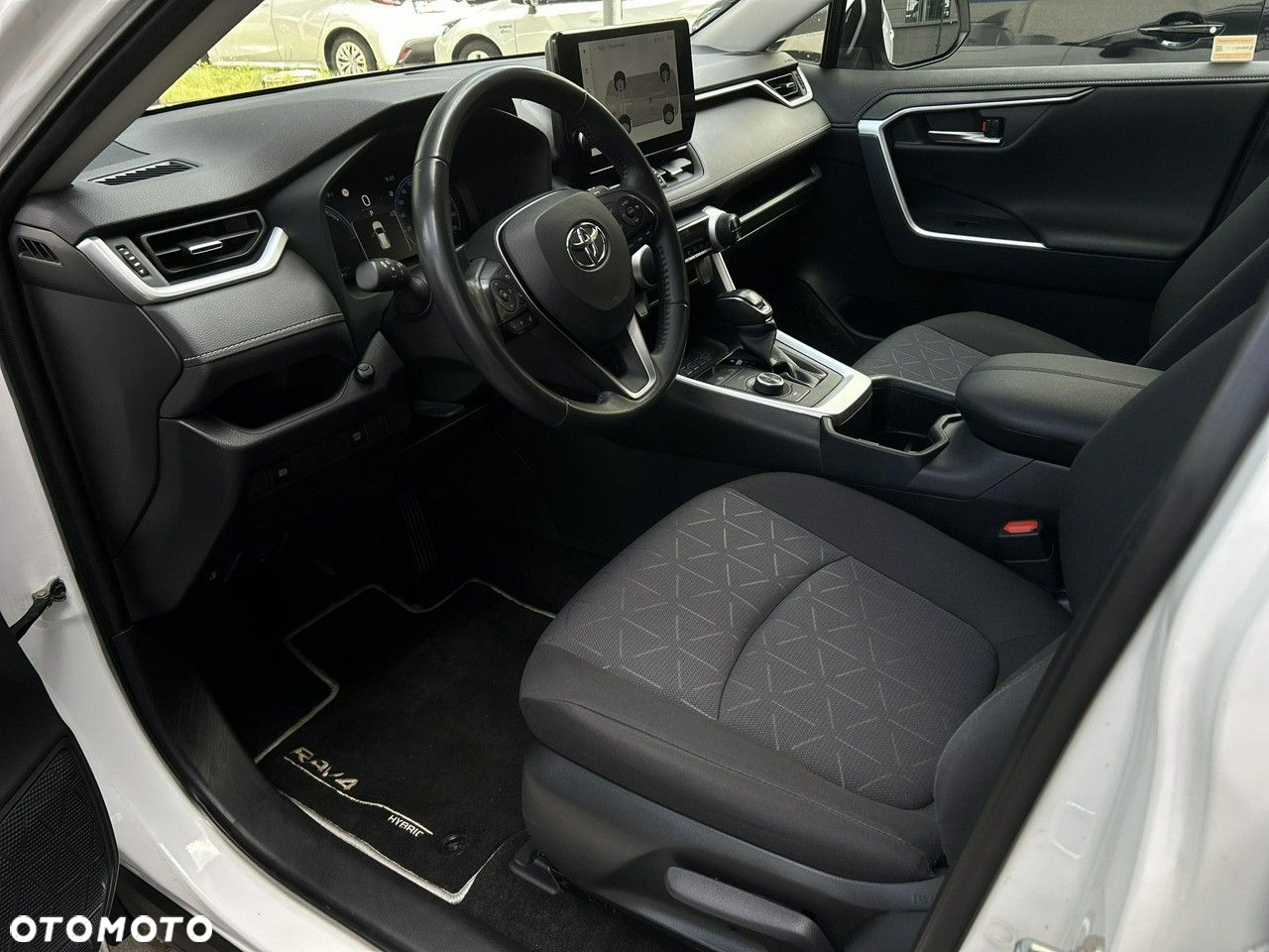 Toyota RAV4 - 10