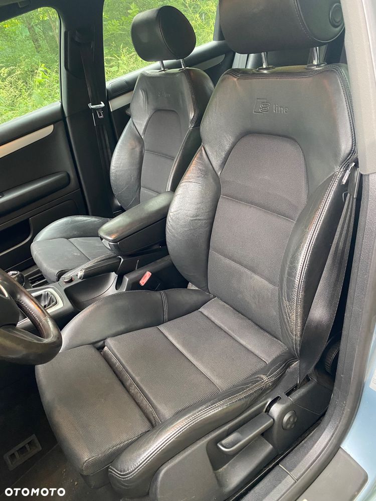 Audi A4 Avant 2.0 TDI - 14