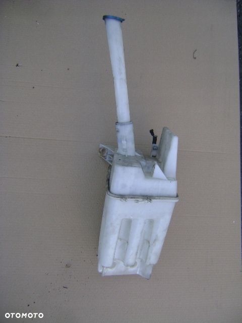 ZBIORNICZEK SPRYSKIWACZY COROLLA VERSO 03-09 - 1