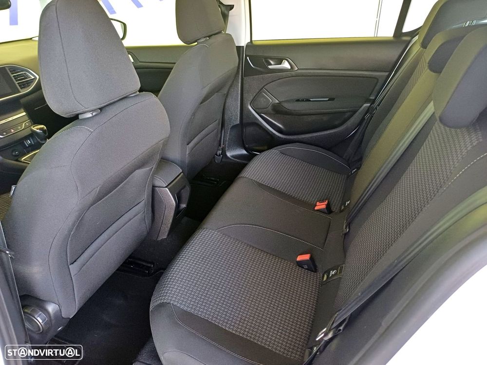 Peugeot 308 1.5 BlueHDi Business Line - 15