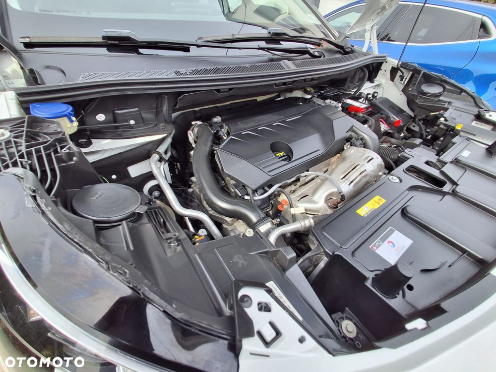 Peugeot 3008 PureTech 180 Stop & Start GPF EAT8 Crossway - 13