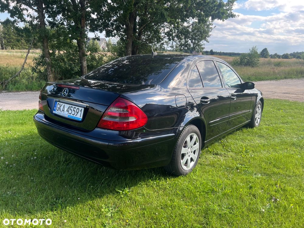 Mercedes-Benz Klasa E 200 CDI Classic - 3