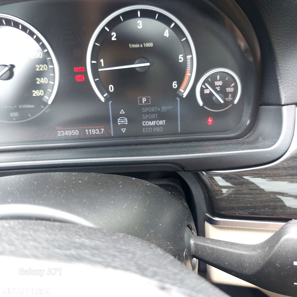BMW Seria 5 525d Aut. - 14