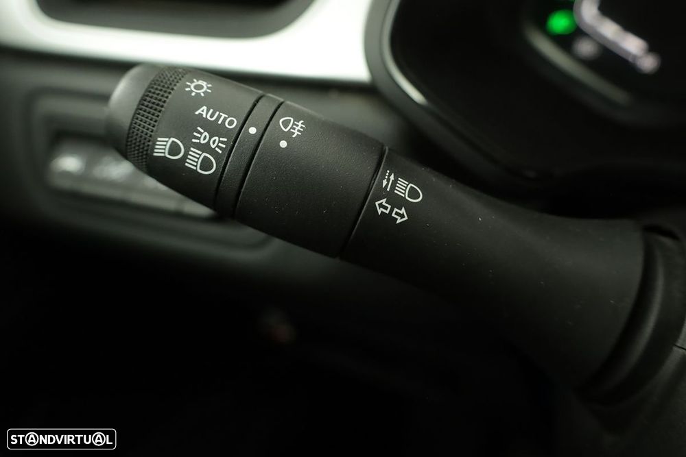 Renault Captur 1.0 TCe Techno Bi-Fuel - 17