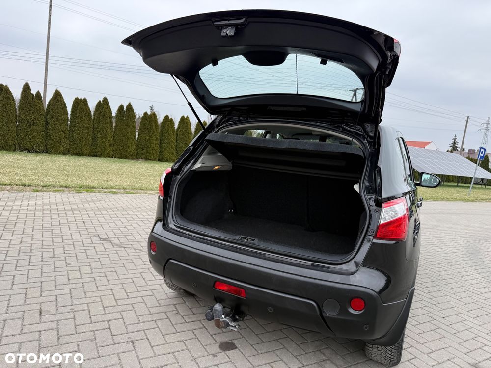 Nissan Qashqai - 25