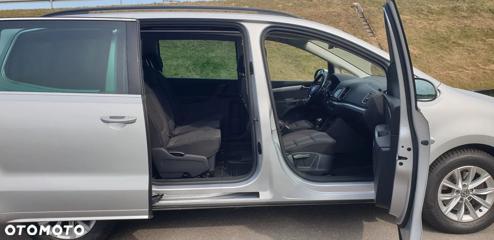 Volkswagen Sharan 2.0 TDI DSG (BlueMotion Technology) Comfortline - 26