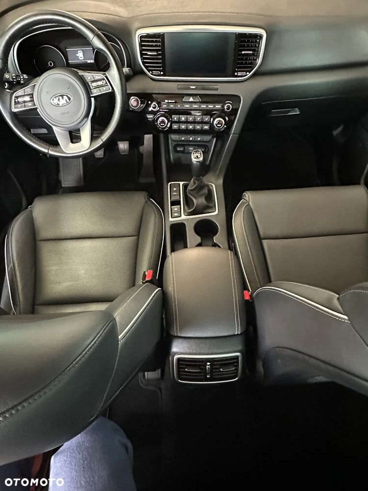 Kia Sportage 1.6 GDI 2WD Black Edition - 11