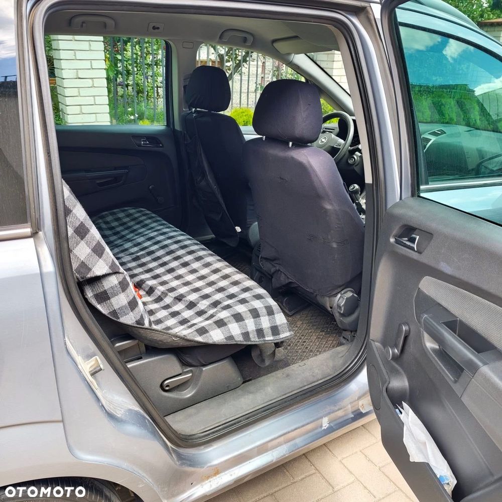 Opel Zafira 1.6 Enjoy - 11
