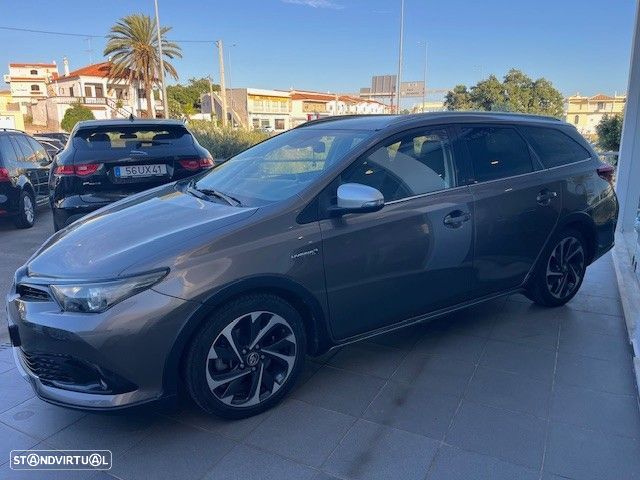 Toyota Auris Touring Sports - 4