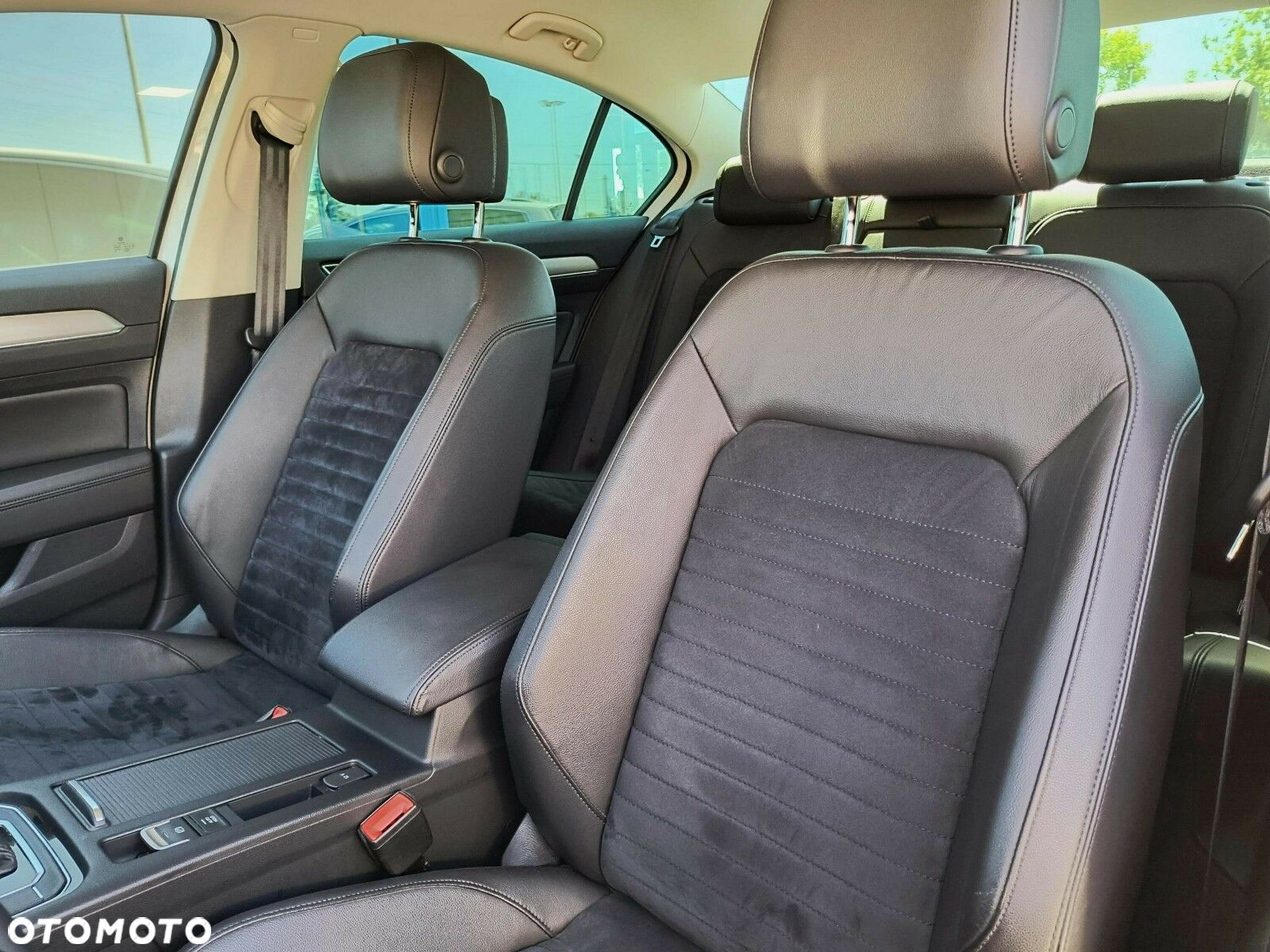 Volkswagen Passat 1.8 TSI BMT Highline DSG - 10