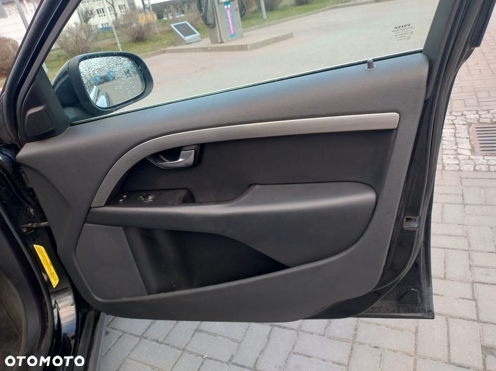 Volvo S80 2.5T Momentum - 7