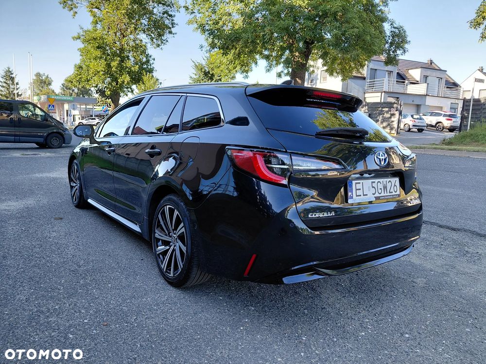 Toyota Corolla 2.0 Hybrid Executive - 30