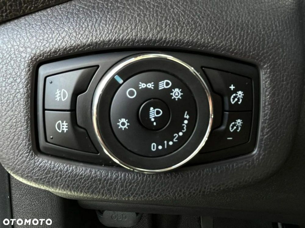 Ford Transit Connect - 28