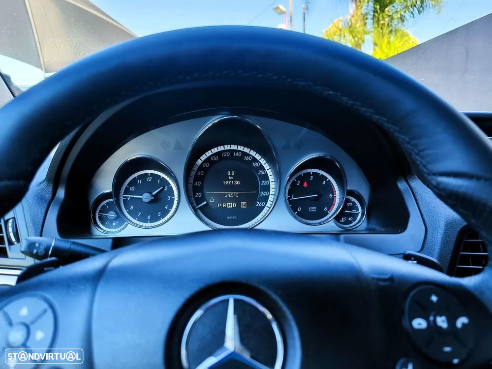 Mercedes-Benz E 250 CDi Avantgarde BlueEfficiency Auto - 27