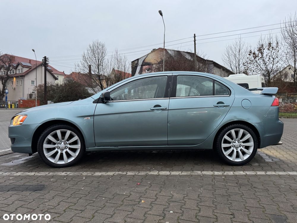 Mitsubishi Lancer 1.8 CVT Invite - 8