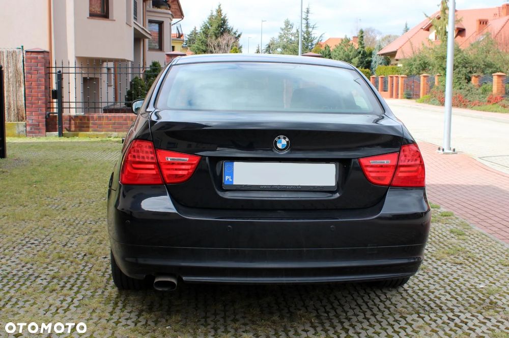 BMW Seria 3 318d - 3