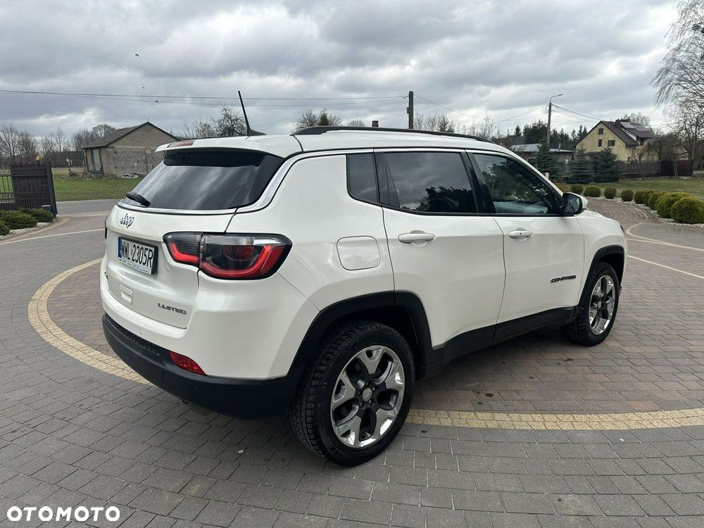 Jeep Compass - 10