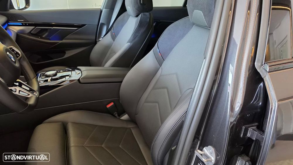 BMW 520 d Pack Desportivo M - 40