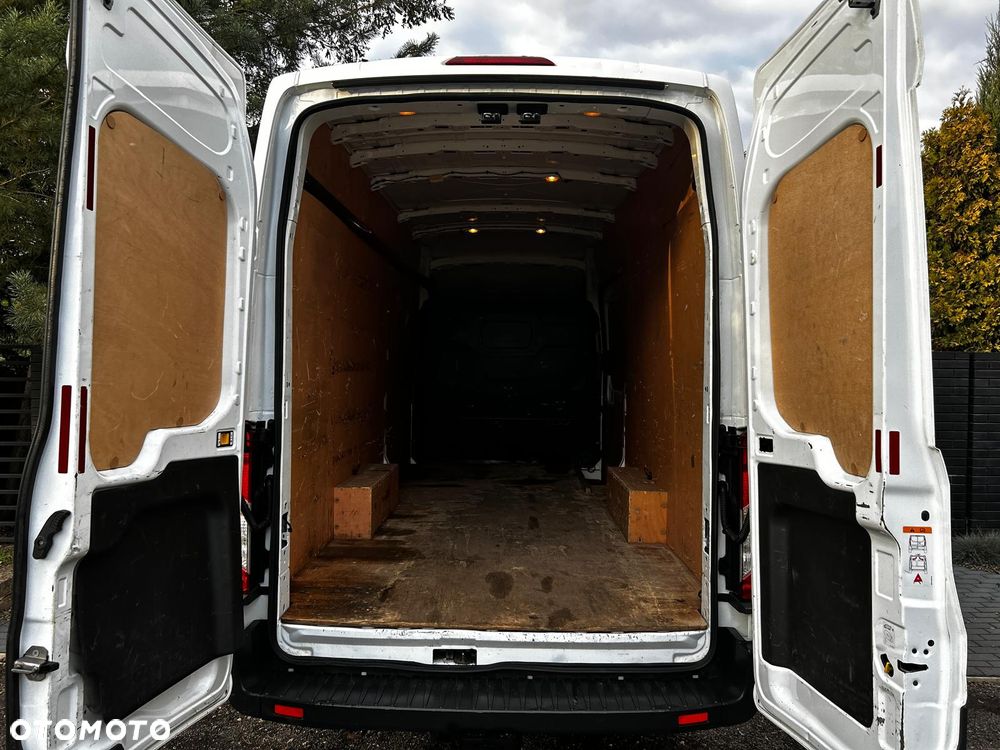 Ford Transit - 21
