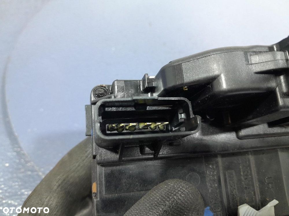 NISSAN QASHQAI II J11 ZAMEK DRZWI PRZÓD PRZEDNI LEWY 6 PIN - 6