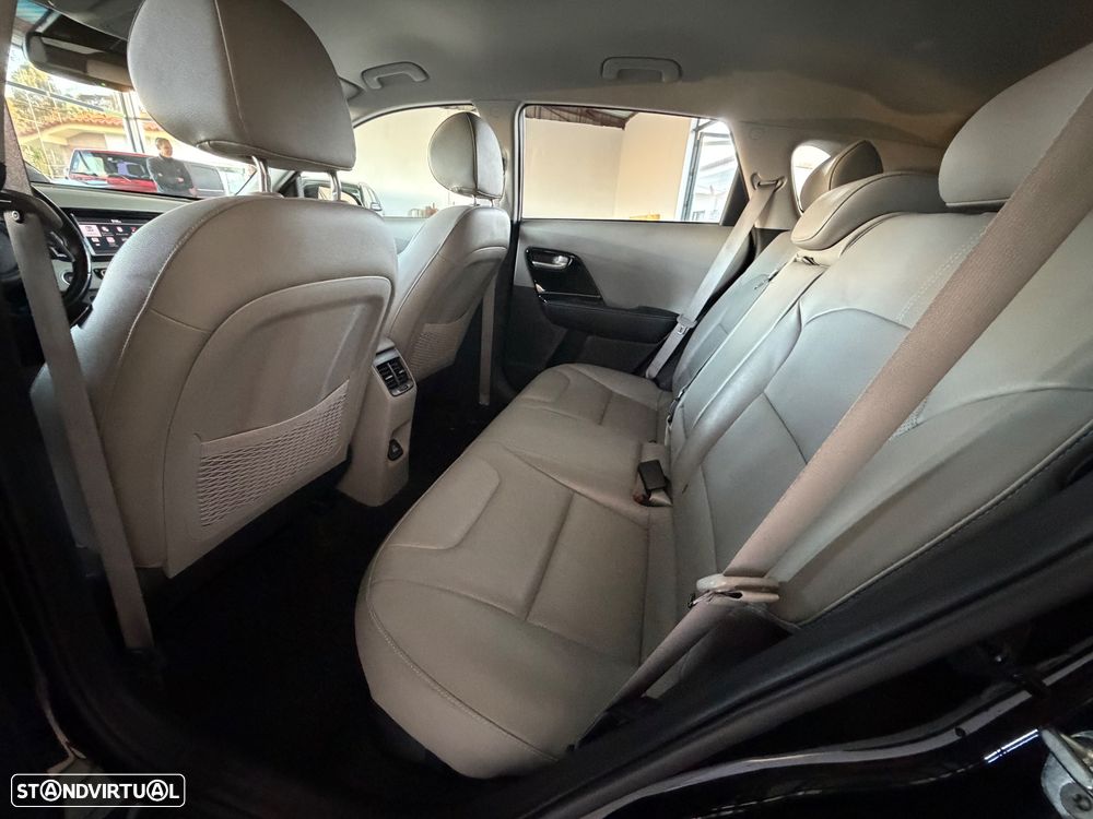 Kia Niro 1.6 GDi HEV Tech - 14