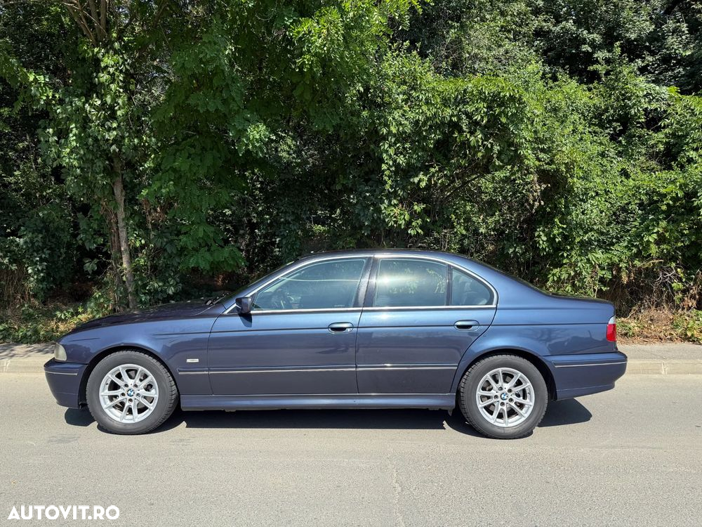BMW Seria 5 520d Touring - 3