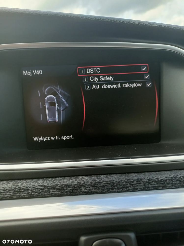 Volvo V40 D3 Summum - 8