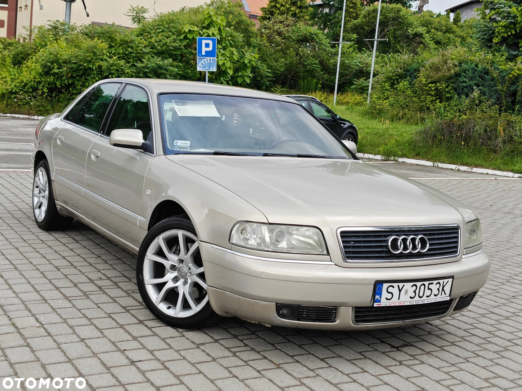 Audi A8 - 10