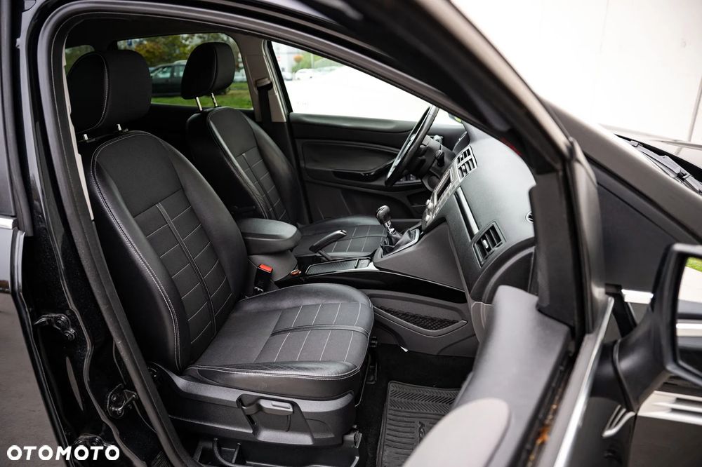 Ford Kuga - 30
