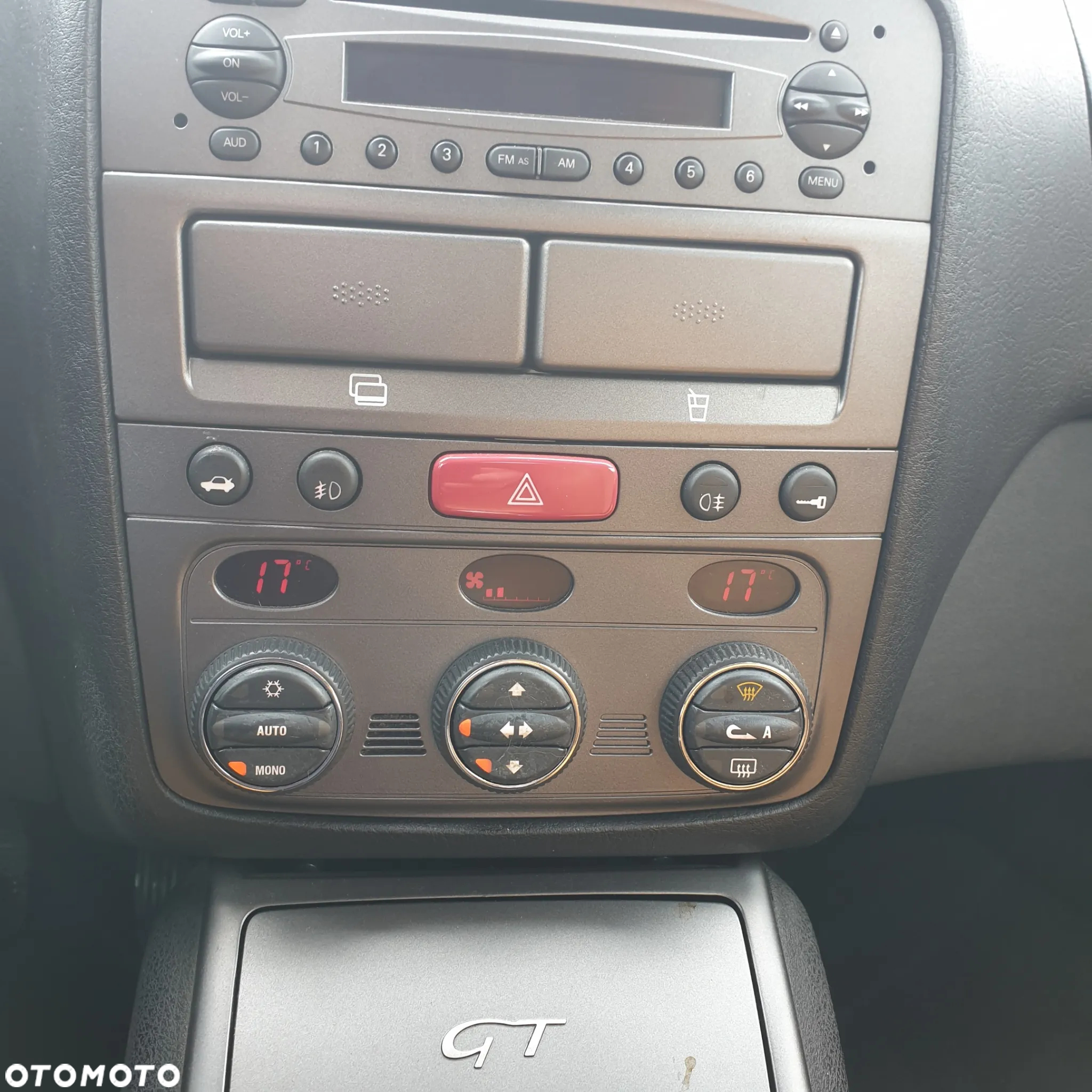 Alfa Romeo GT - 14