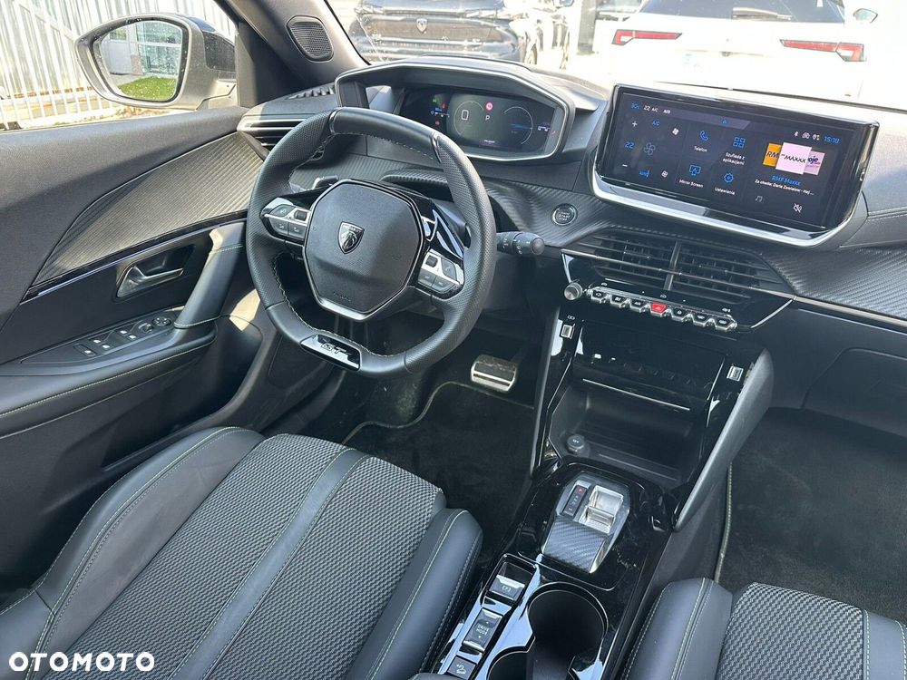 Peugeot 2008 PureTech mHEV Active e-DCS6 - 10