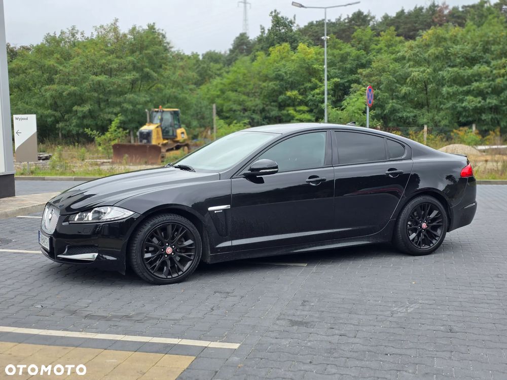 Jaguar XF 2.2 - 3