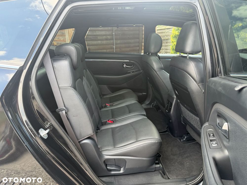 Kia Carens 1.7 CRDi 141 ISG Spirit - 29