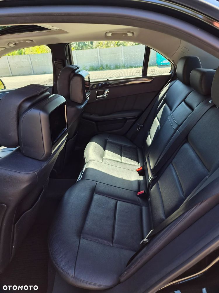 Mercedes-Benz Klasa E 250 CDI 4-Matic BlueEff Avantgarde - 23