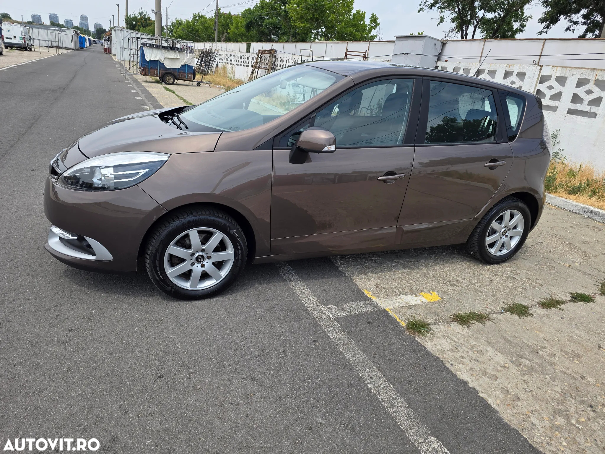 Renault Scenic ENERGY TCe 130 INTENS - 14