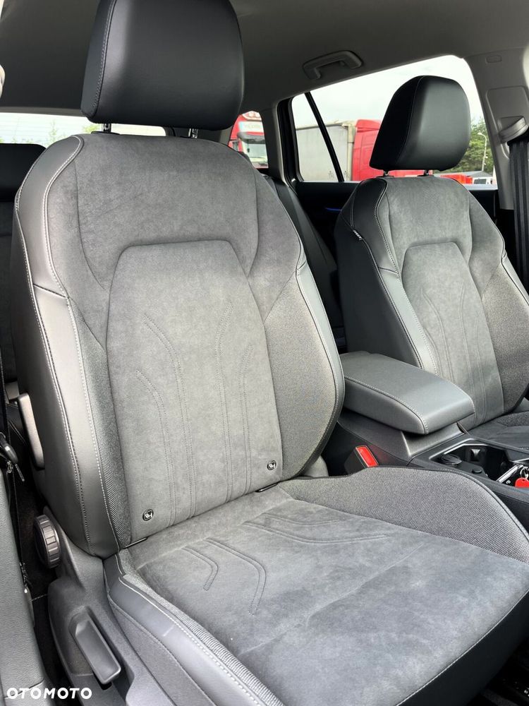 Volkswagen Golf Variant 1.5 eTSI mHEV Life Plus DSG - 33