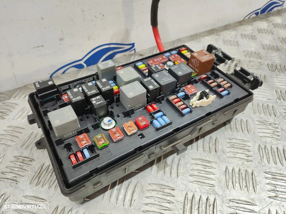 Caixa de Fusíveis Original Opel Insígnia A Facelifit 22933571 - 3