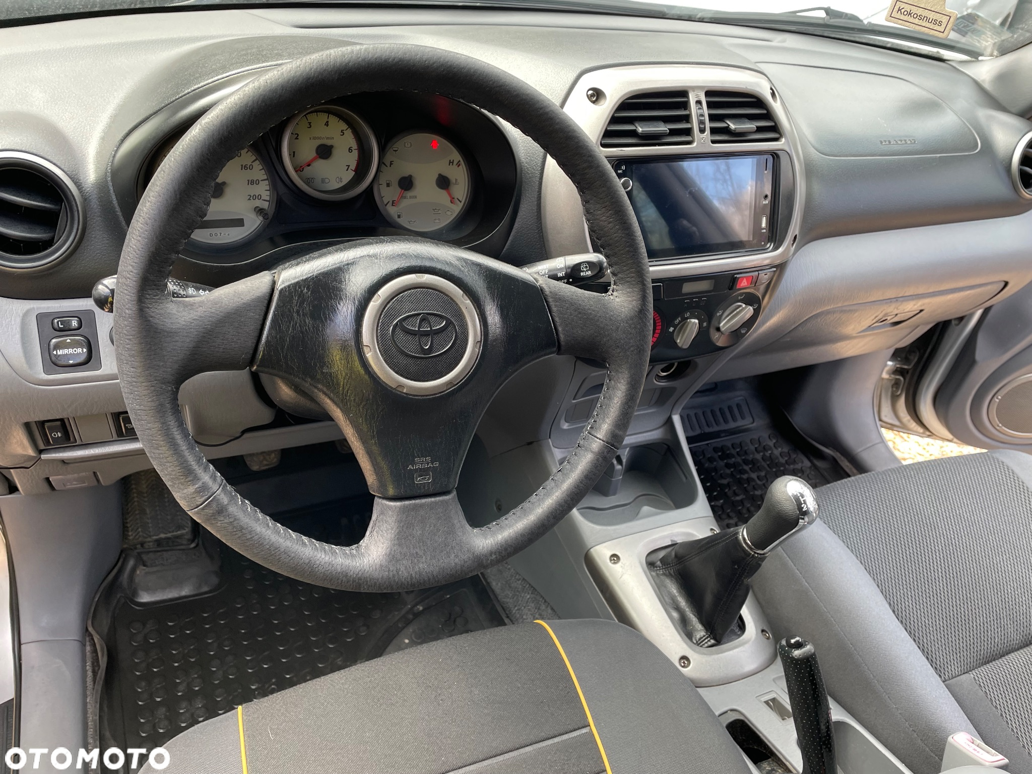 Toyota RAV4 2.0 D-4D 4x4 - 19