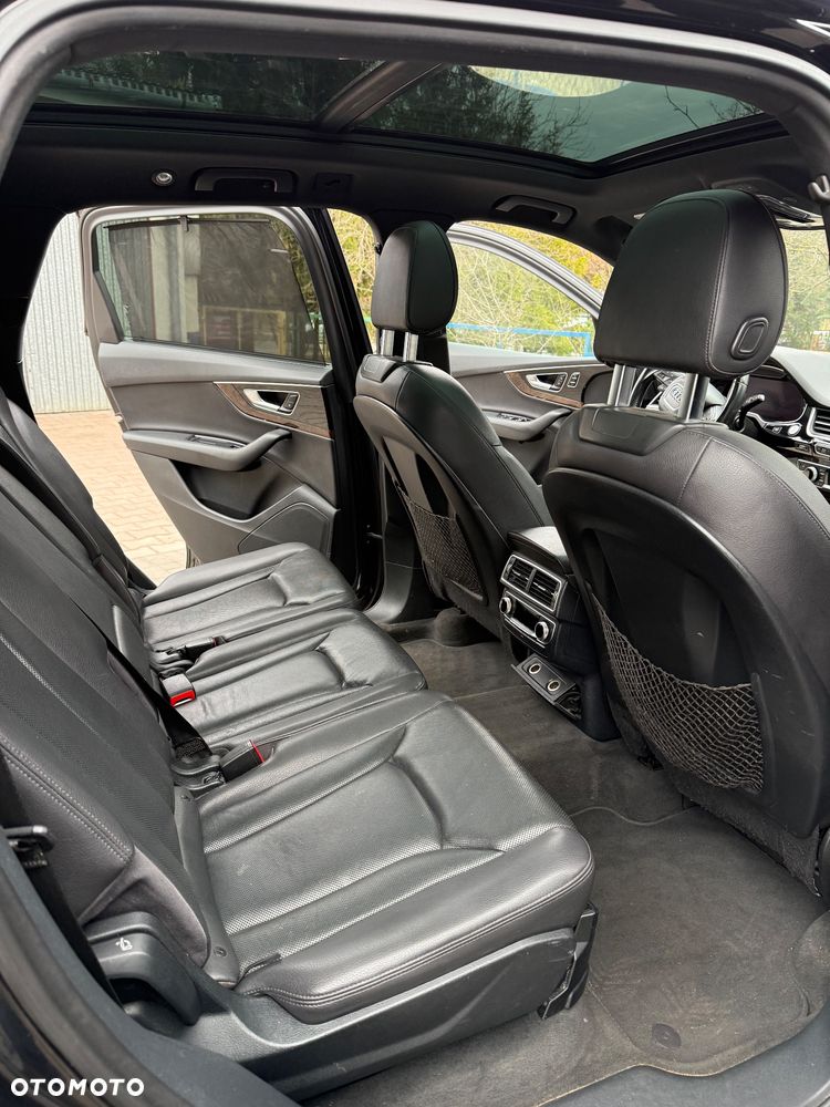 Audi Q7 - 21