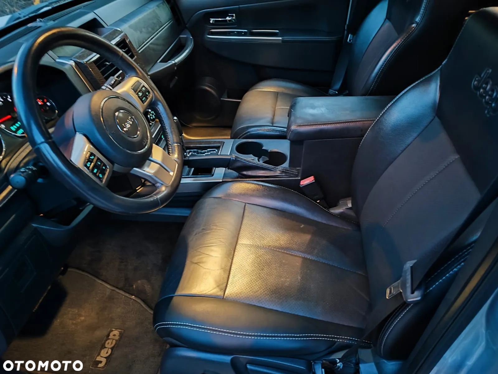 Jeep Liberty - 9