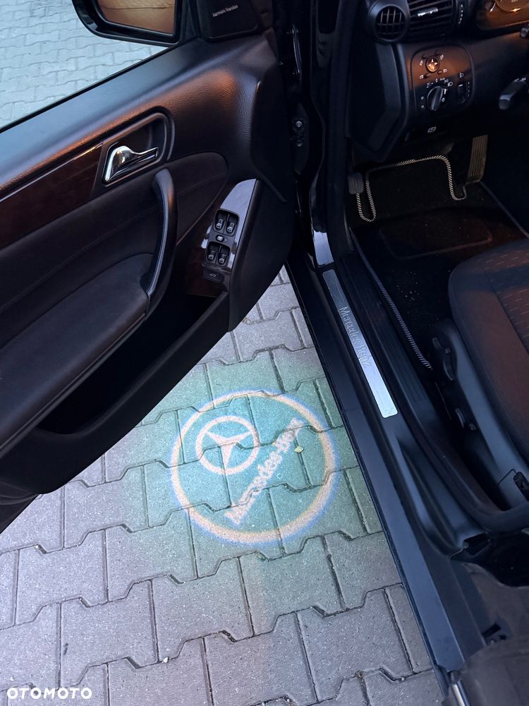 Mercedes-Benz Klasa C 280 Classic 4-Matic - 4