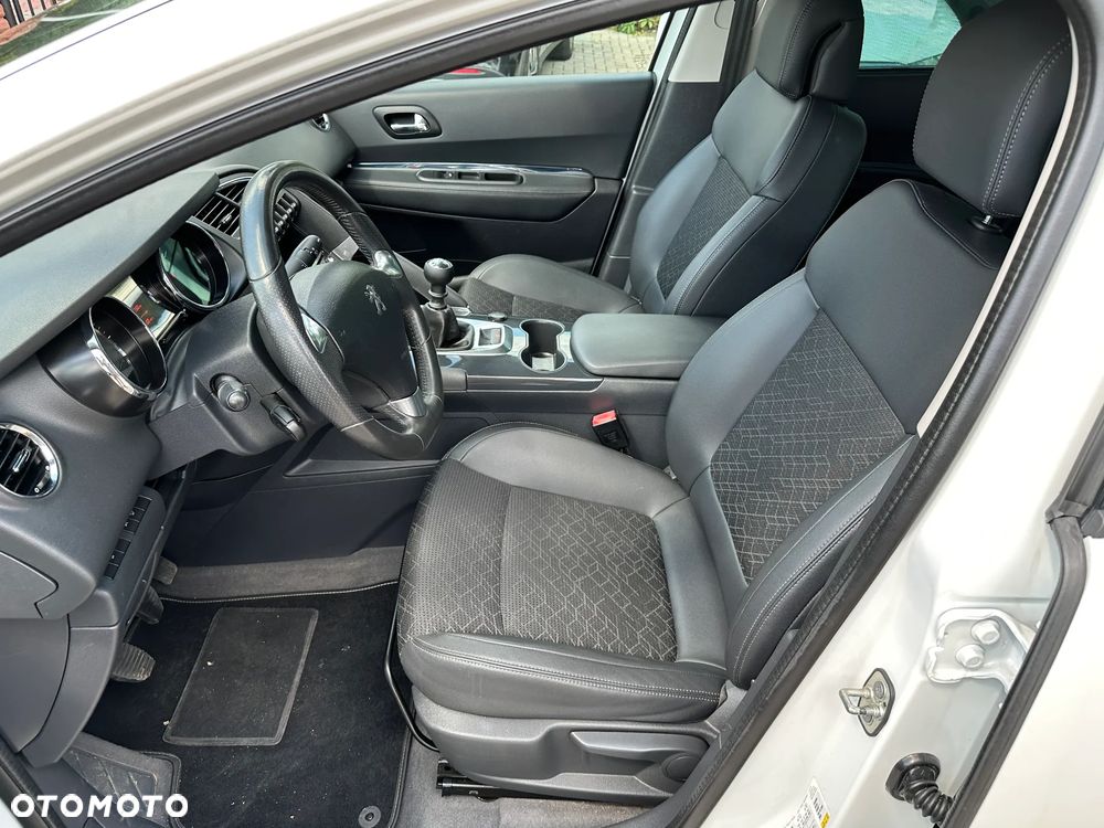 Peugeot 3008 - 19