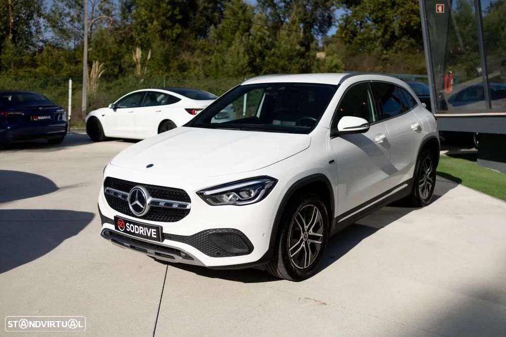Mercedes-Benz GLA 250 e 8G-DCT Progressive - 12