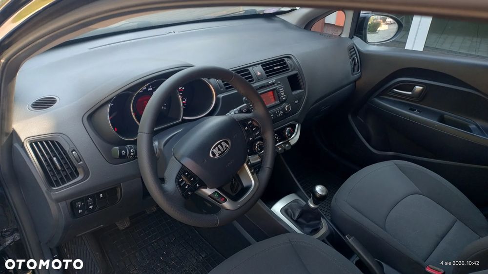 Kia Rio 1.2 Dream Team Edition - 9