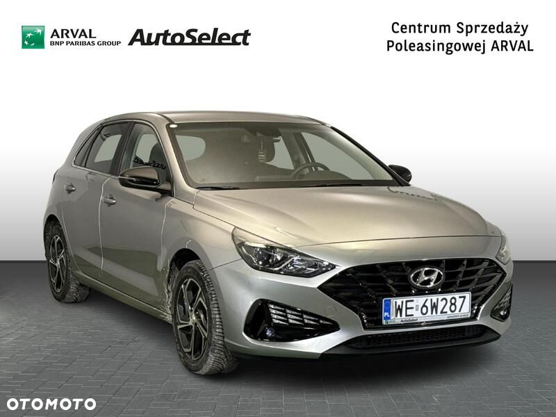 Hyundai i30 1.5 DPI Smart - 10