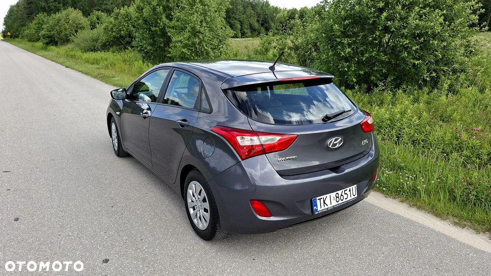 Hyundai i30 1.4 Trend - 9