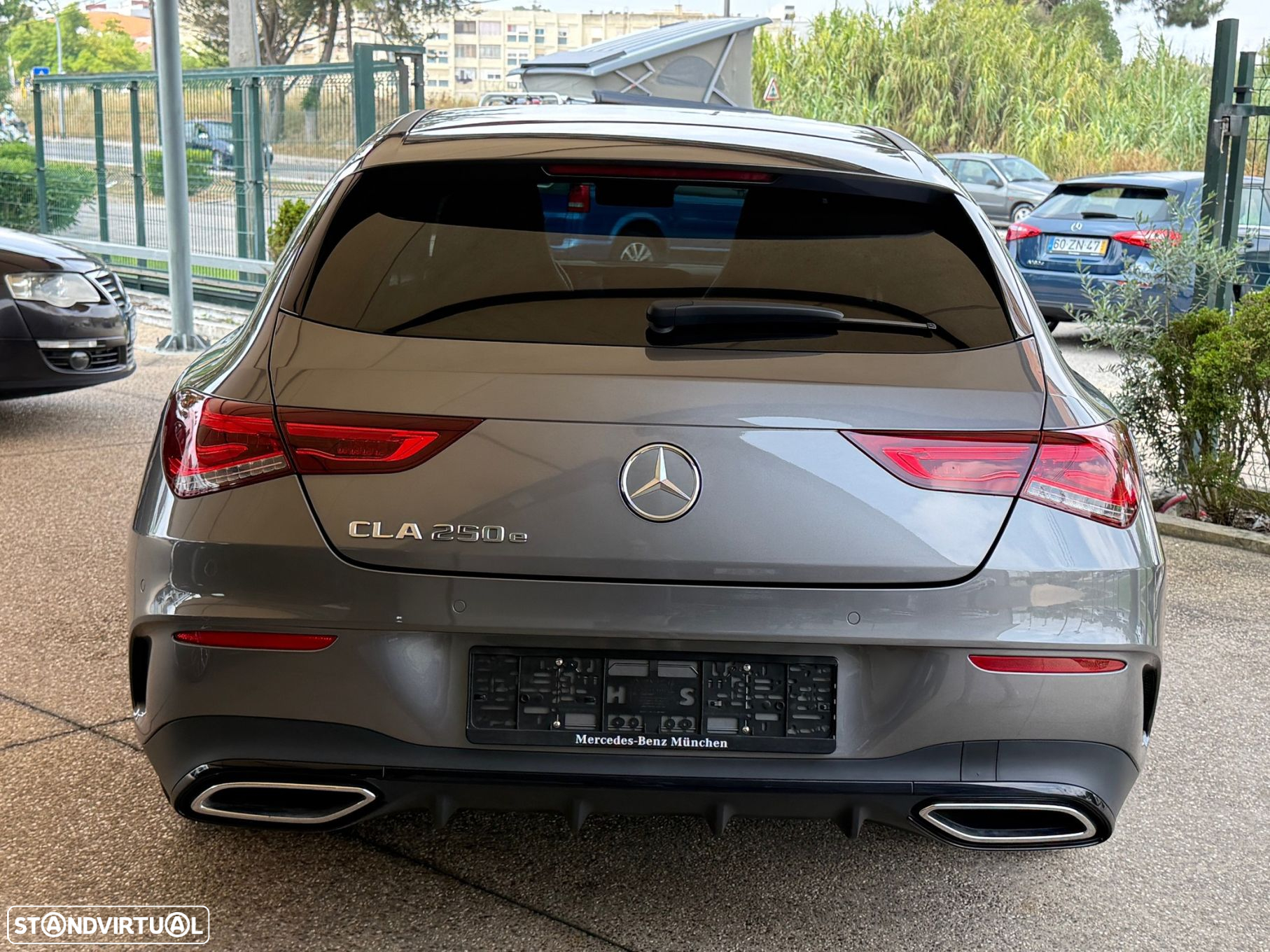 Mercedes-Benz CLA 250 e Shooting Brake AMG Line - 35