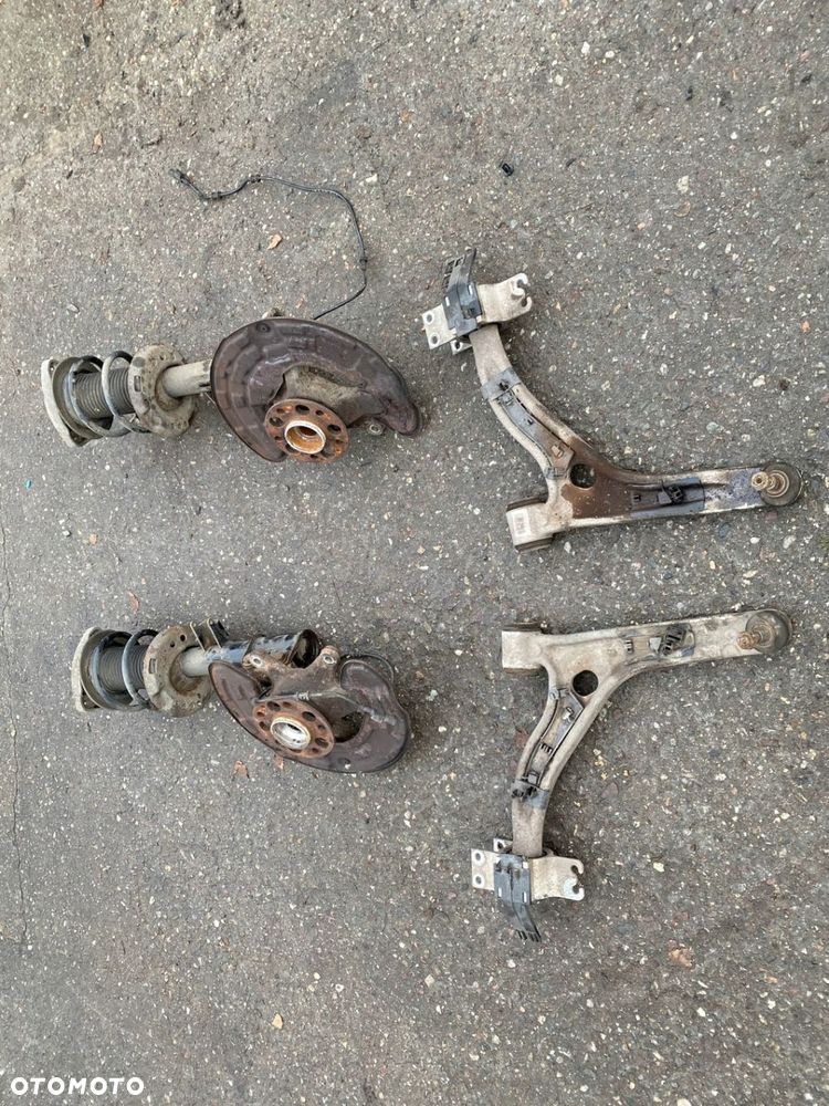 mercedes 176 cla 117 AMG 45 zawieszenie kompletne lewe prawe zwrotnica - 1